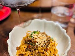 -肆海小川菜酒馆Wine Bistro (青年路店)