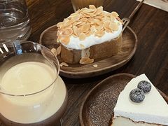 -Double cafe