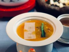 -卯火锅(人和协信店)