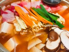 泡菜肥牛部队锅-春熙台韩国料理·章鱼肥牛(西丽店)