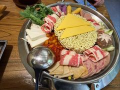 小木屋部队锅-恩你小木屋·韩式料理(假日广场店)