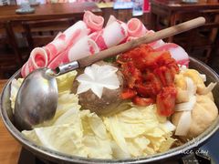 牛肉泡菜锅-成喜屋日本料理