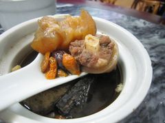 巴戟杜仲花生炖孖宝-信行丰炖品皇店(光孝路店)