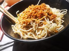 -巴厘龙虾·榜首油焖大虾(洞庭·艺术洋房店)