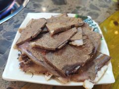 -乳仔牛牦牛汤锅 烤羊排(松潘古城店)