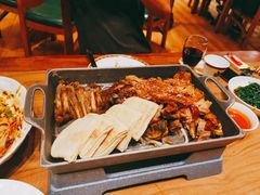 蒙古烤羊腿-九十九顶毡房(阜石路店)
