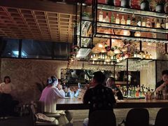 -FOUR PLAY BAR