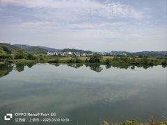 -婺源月亮湾