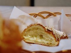 黄金流奶羊角-麦田工坊(月湖店)