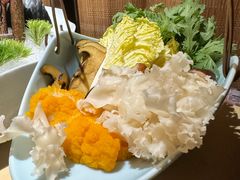-余欢领鲜火锅(新街口店)