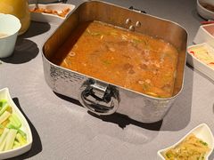 -左庭右院鲜牛肉火锅黑金店(陆家嘴中心店)