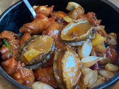 -潮界(LU·ONE凯德晶萃广场店)