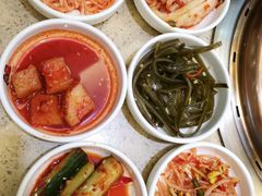餐前韩式小菜-妙香居韩国烤肉(鹏瑞利季华广场店)