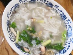 什锦锅边-味中味(东街店)