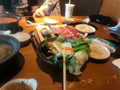 -呷哺呷哺(融创茂店)