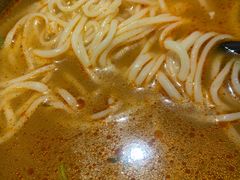 -亮亮面馆(经六路店)