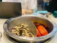 -憨铁匠老火锅(龙岗万科里店)