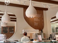 -VERIE BAKEHOUSE