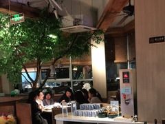 大堂-蜜桃餐厅·伴山(湖滨商业街店)