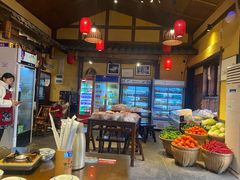 -富正毅三下锅·湘西韵味(天门山索道店)