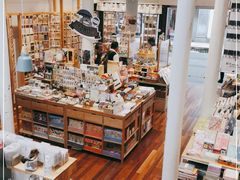 -猫的天空之城概念书店(杭州南宋御街店)