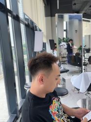 -DK SALON连锁专业烫染接发店