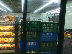 -全家便利店(漕溪北路七店)