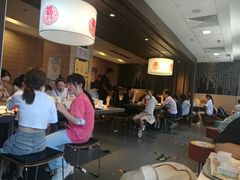 等位区-麦当劳(大栅栏店)