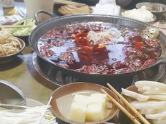 -黄潇洒老火锅(九眼桥宏济巷店)