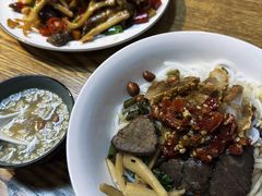 -牛八宝桂林米粉(八里庄店)