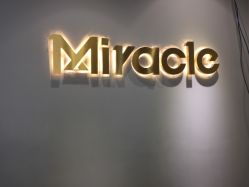 前台-Miracle集简美发沙龙
