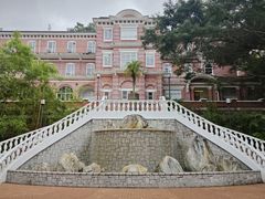 -香港大学