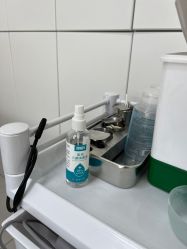 -靓芙泉专研痘痘肌