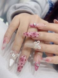 -艾珂·美甲美睫