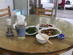 青椒灯盏窝-灯盏窝餐厅