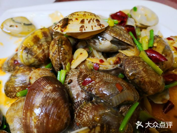乌托邦小船海鲜烤吧图片