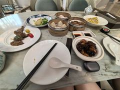 -浅深(世茂滨江精品店)
