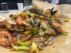 -老东镇啤酒屋海鲜加工·蒸汽海鲜·海鲜烧烤(台东店)