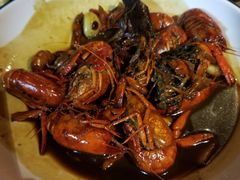 -虾弄弄海派小龙虾·牛羊蝎子火锅