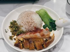 叉烧豉油鸡双拼饭-粤·啫啫