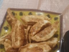 -老街烧烤大排档·地道湖北菜·龙虾馆(汉口火车站店)