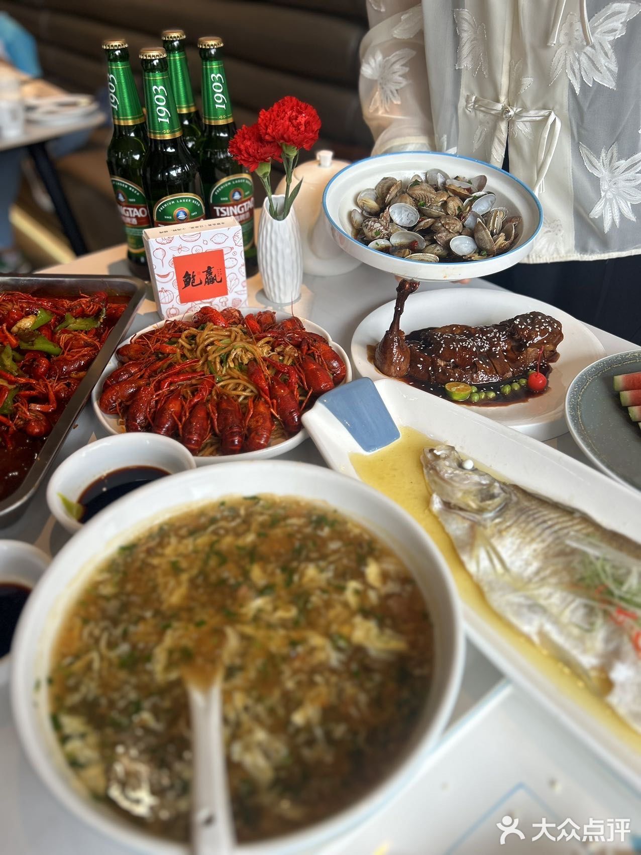 😛龙虾自助还得是松江鲍赢！