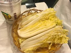 -鲜入围煮花胶鸡海鲜火锅