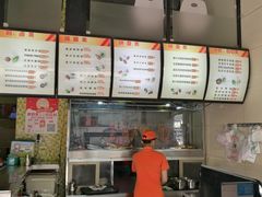 -农家婆港式烧腊快餐(驰天·钰园商住小区店)