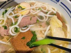 -鑫花溪牛肉米粉(东环大润发店)
