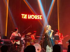 -TZ House音乐现场(来福士中心店)