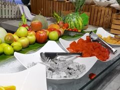 -飨食汇全日制餐厅·昆山皇冠假日酒店(九方店)