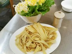 -胡须佬鸡煲四季火锅店(石厦西村直营店)
