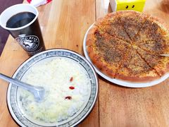 隔壁店的蒜蓉烤馕-清真·马峰烤肉(小学习北巷店)