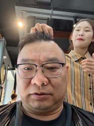 -Z.X HAIR SALON张新美业
